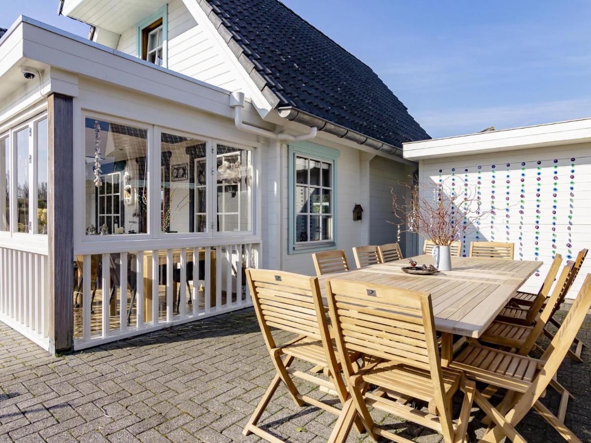 Beautiful Holiday Home With Private Terrace Kropswolde Dış mekan fotoğraf